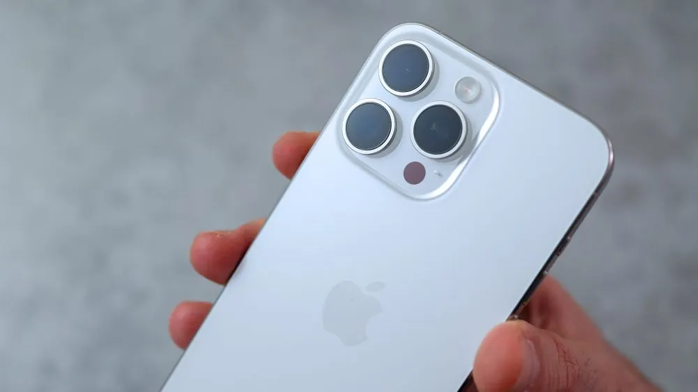Специалист по Apple разочаровался в iPhone 15 Pro. Это повод не покупать флагман?
