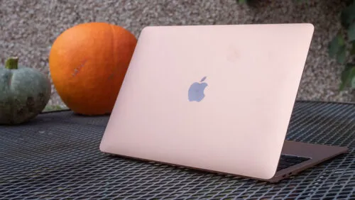 Прайс на MacBook Air M1 пробил психологическую отметку. Его можно смело брать и в 2024 году