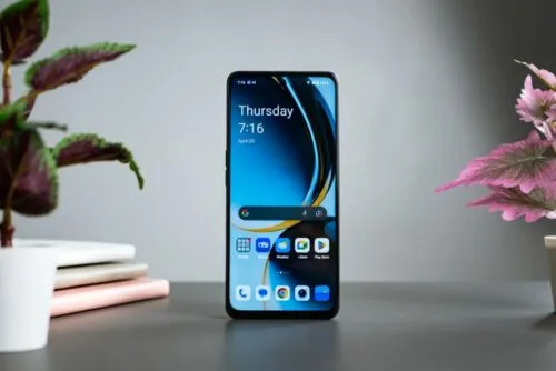 Этот OnePlus — один из лучших середняков бренда. Его сейчас сливают по минимальной цене 