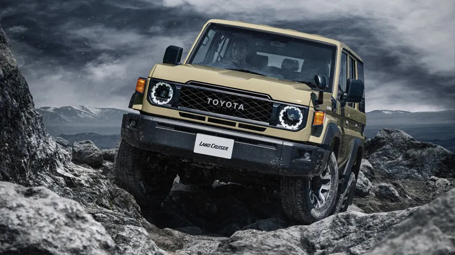 За сколько в России сейчас можно взять Toyota Land Cruiser 70? Этот внедорожник – Niva на максималках