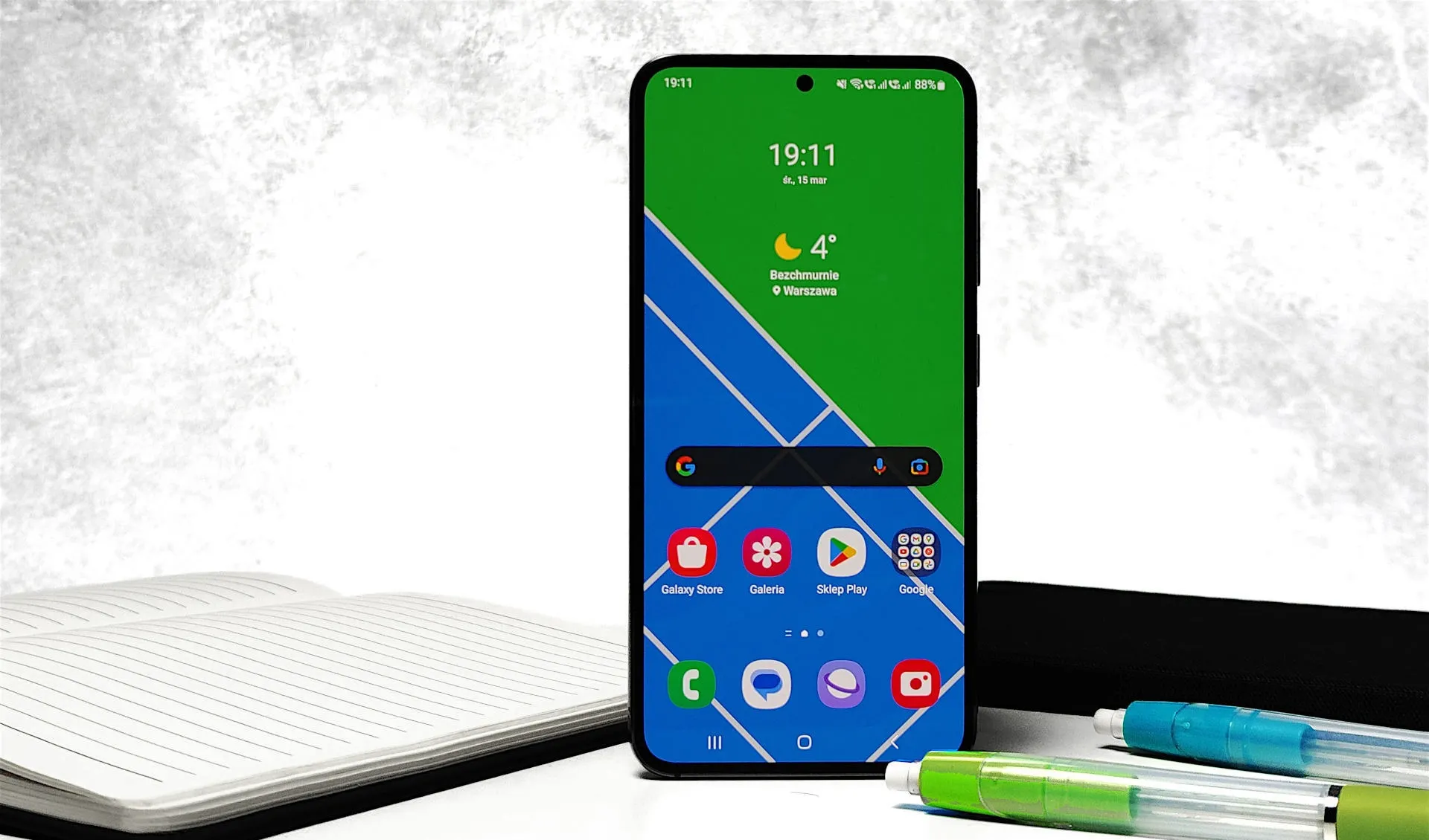 Этот Samsung Galaxy идеален и в 2024 году. Легендарный компакт сливают за бесценок