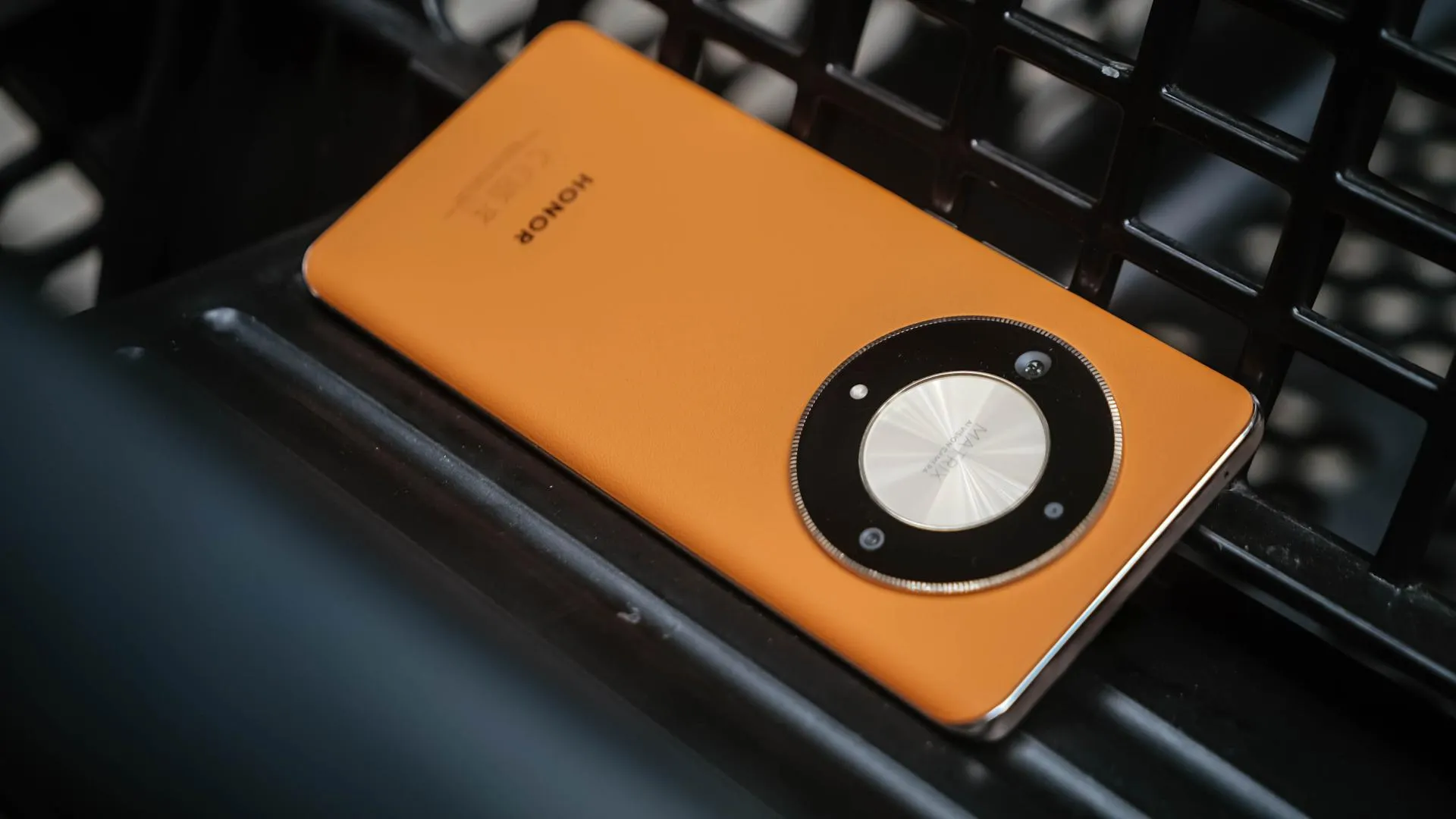 3 недооцененных, но крутых смартфона. От стильного Vivo до сбалансированного Tecno