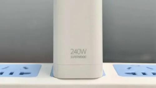 Realme выпустила рекордную зарядку. Она очень мощная и подходит для любого гаджета