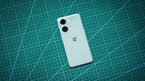 Этот OnePlus — один из лучших смартфонов бренда. Его сейчас сливают с неплохой скидкой