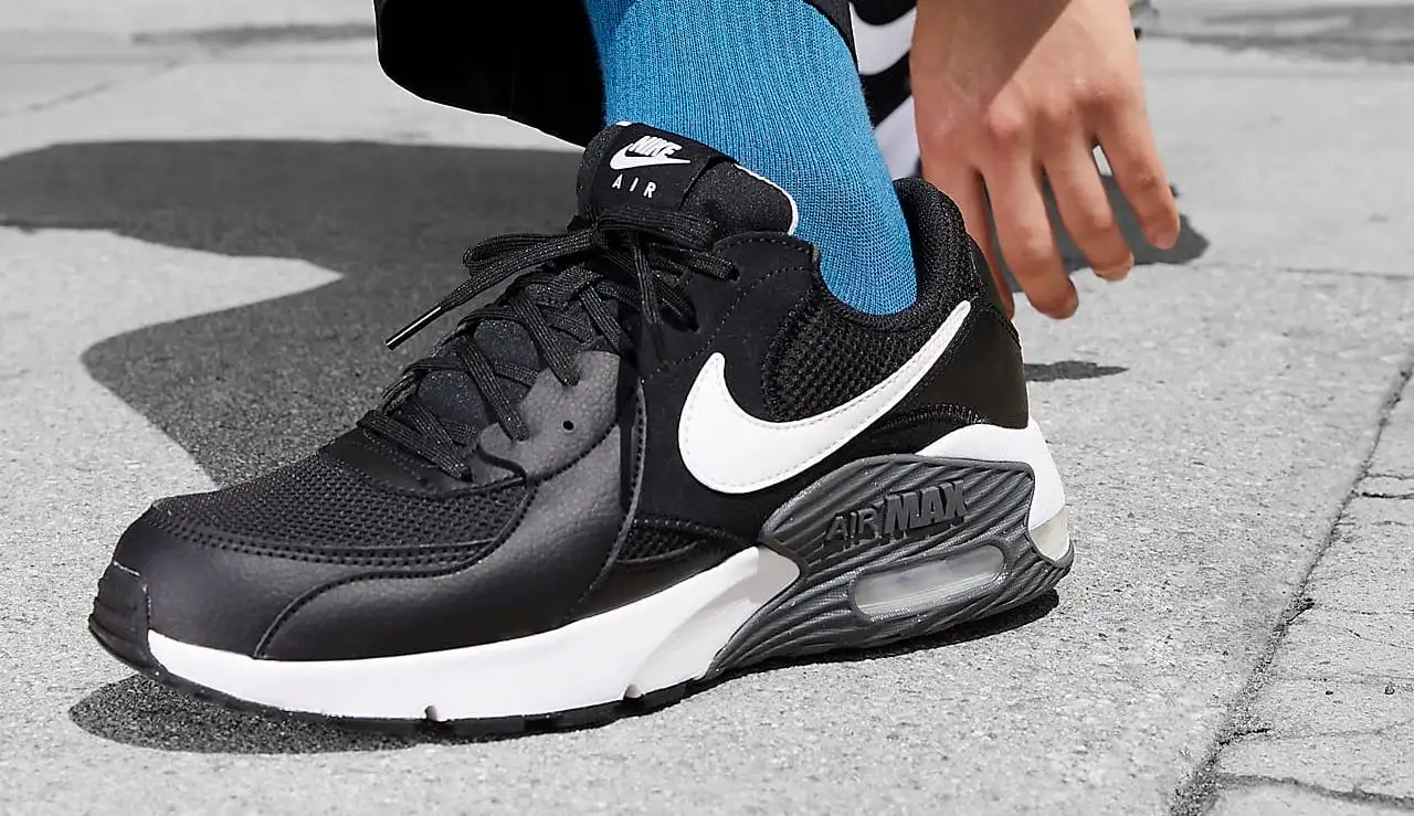 Кожаные кроссовки от Nike подешевели на Joom. Это обувь с идеальным дизайном