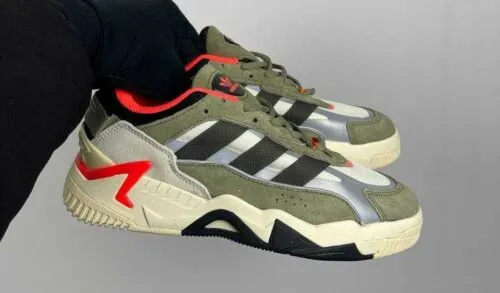 Эти кроссовки от adidas порадуют вас дизайном. На Joom их отдают с мощными скидками