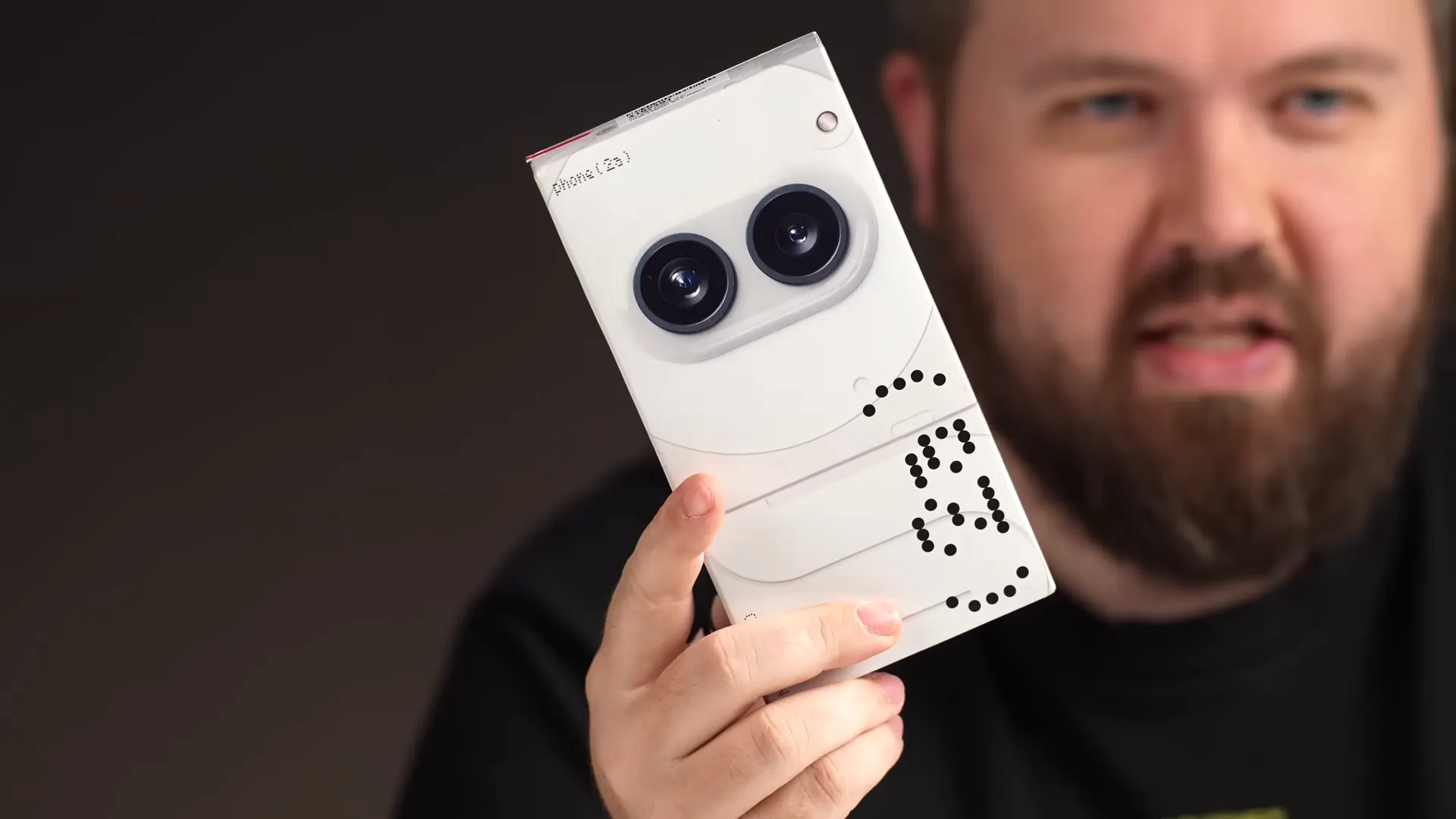 Wylsacom сравнил Nothing Phone (2a) с iPhone 11. Победитель очень неожиданный, но и проигравший телефон не так плох