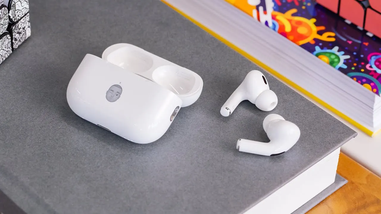 Apple выпустит две новых модели AirPods в 2024 году. Ждать релиза или купить актуальные наушники?