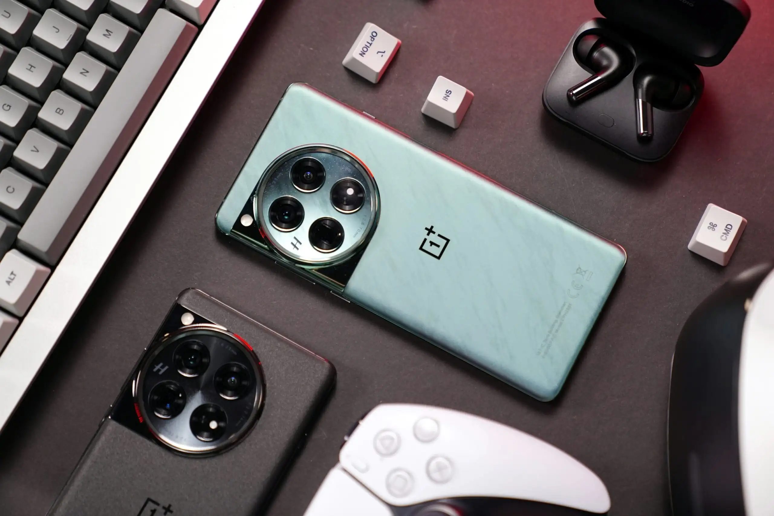 OnePlus 12 наконец подешевел ниже психологической отметки. В чём подвох и стоит ли брать девайс?