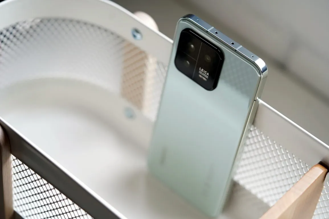 Об этом флагмане Xiaomi все забыли, а зря. Его сейчас сливают за бесценок