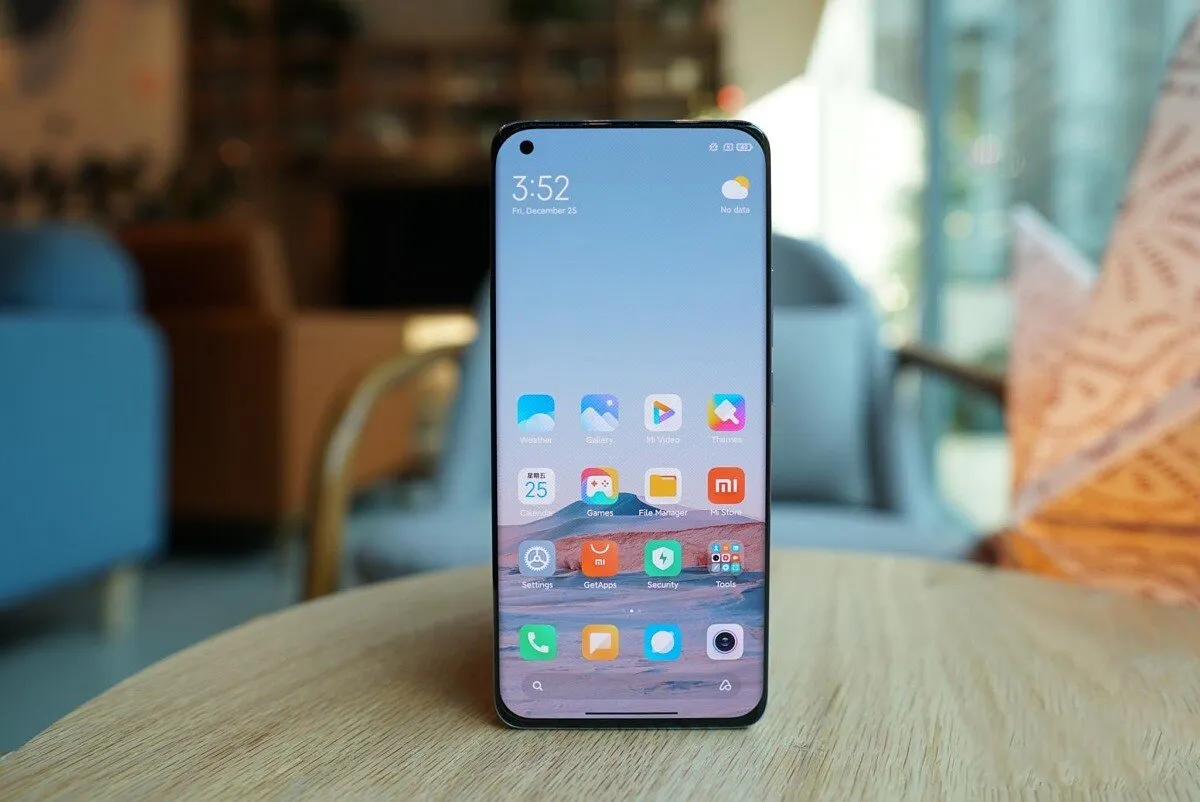 Забытый флагман Xiaomi вернулся на Али. Сейчас он стоит как бюджетный смартфон