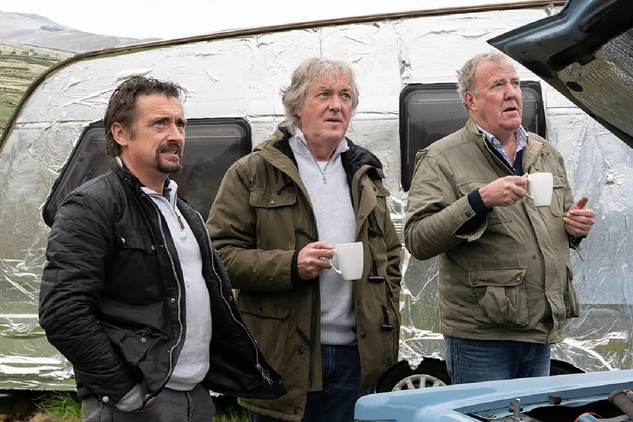Ведущие The Grand Tour больше не будут работать вместе. Коллега Джереми Кларксона подколол Top Gear