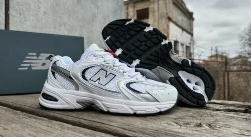 Кроссовки от New Balance обесценились на Joom. Купить их дешевле почти нереально