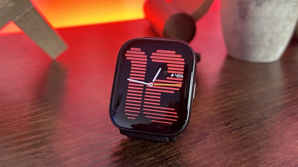 Нашли лучшие смарт-часы Amazfit в бюджете до 10 тысяч рублей. Они стильные, лёгкие и функциональные