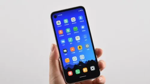 У Xiaomi есть секретный компактный смартфон, про который мало кто знает. Что это за девайс и стоит ли его брать?