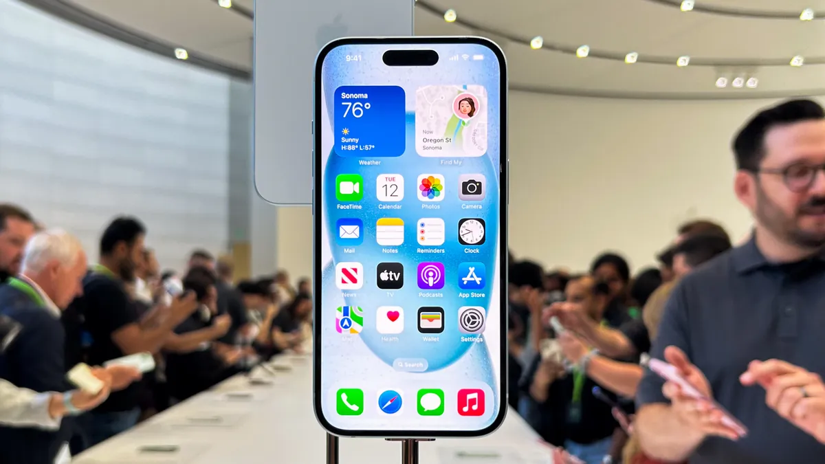 iPhone 14 подешевел в России, но брать надо другую модель