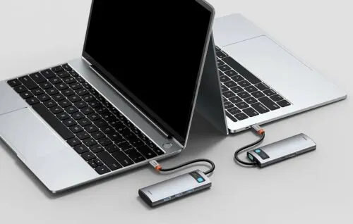 Эти аксессуары нужны каждому владельцу MacBook. Складная подставка, универсальный USB-хаб и мощный пауэрбанк