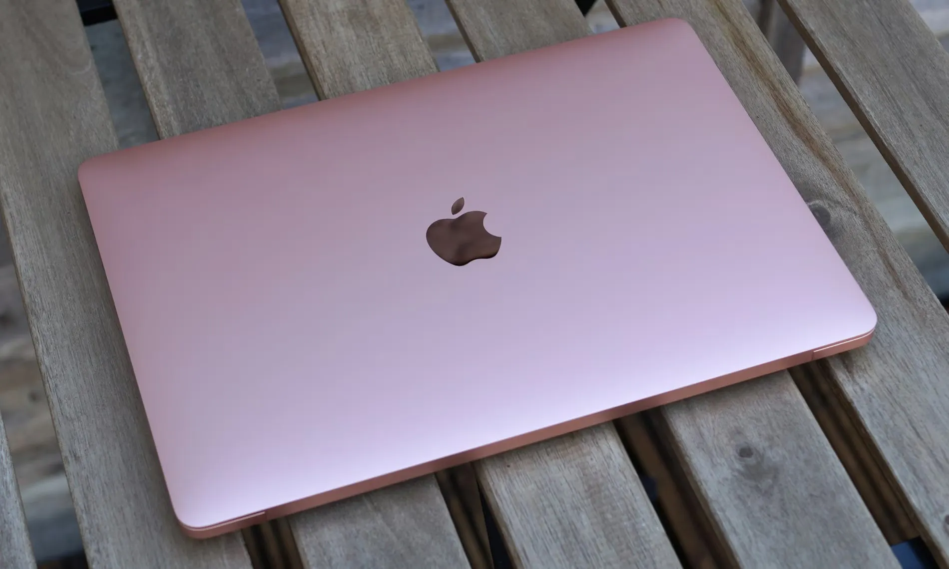 Легендарный MacBook Air обесценился на Маркете. Хватаем, пока он есть в наличии 