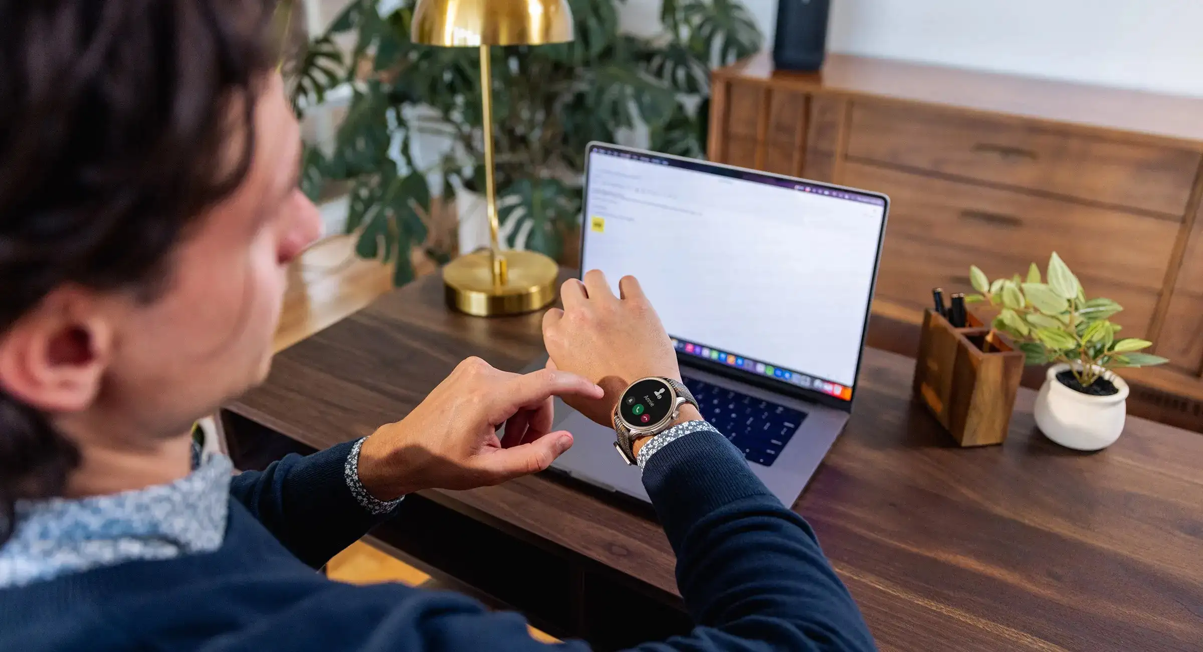 5 недорогих, но крутых альтернатив Apple Watch. Есть даже вариант со сменным безелем