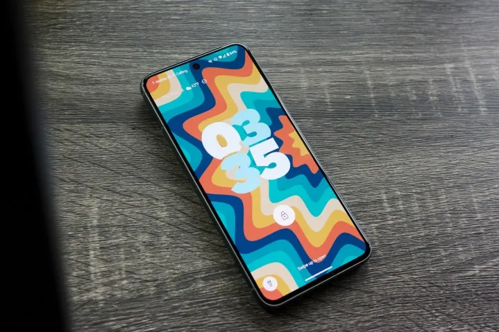 Google Pixel 8 отдают с неплохой скидкой. Это один из лучших камерофонов на рынке