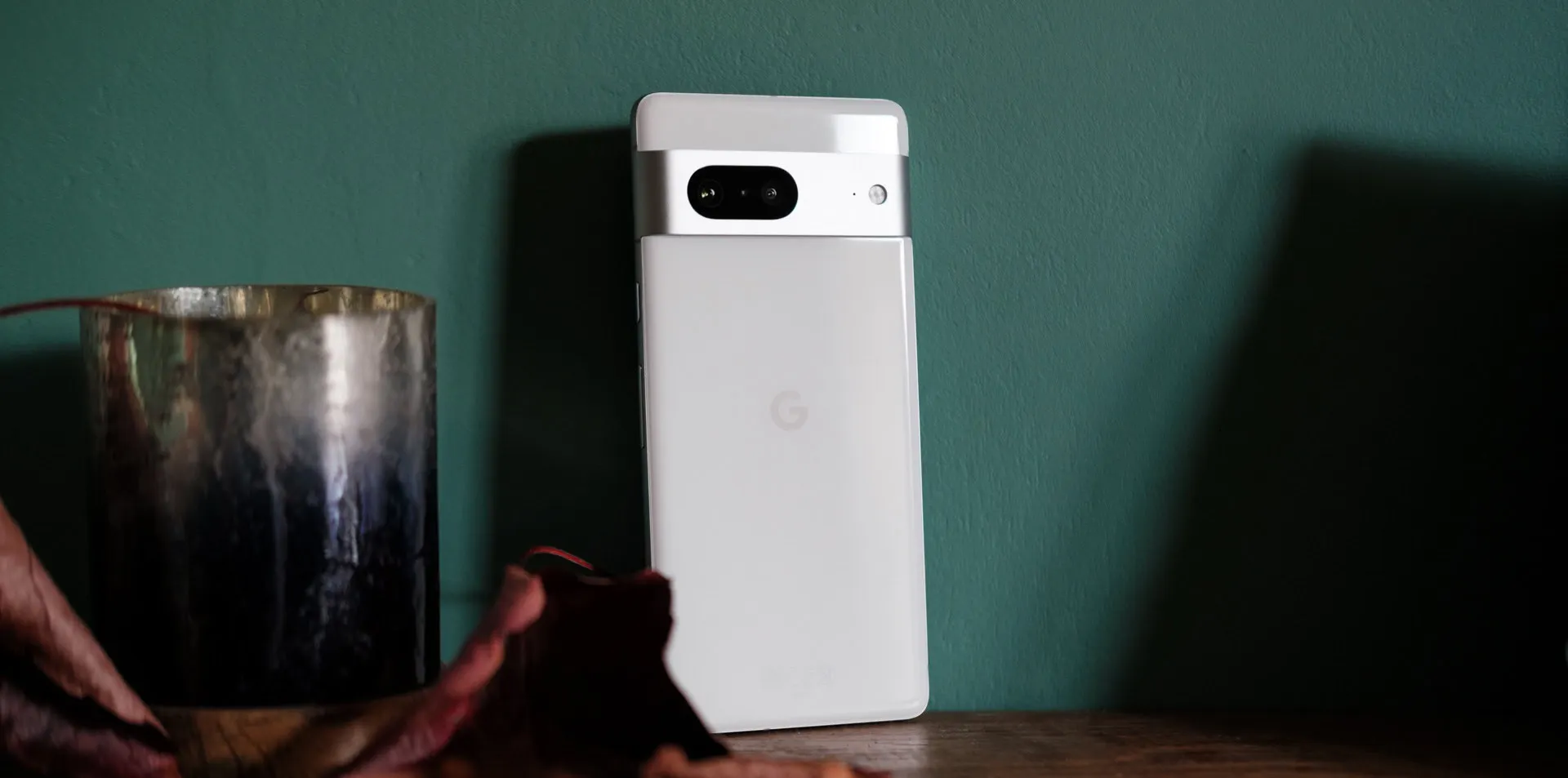 Хитовый камерофон Google Pixel подешевел на Маркете. Теперь его точно стоит брать