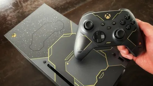 Флагманский Xbox сливают по минимальной цене. Это самая мощная и очень выгодная консоль