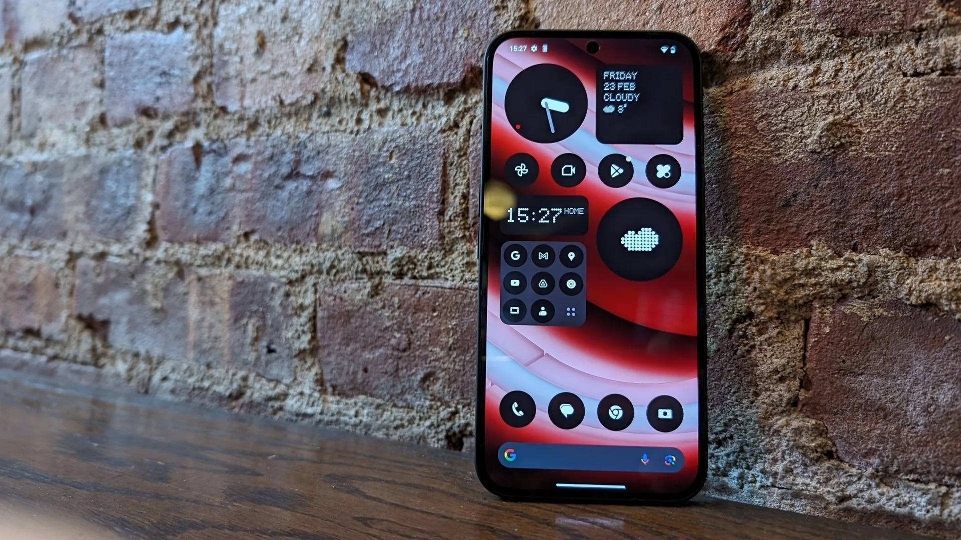 Nothing Phone (2a) подешевел до критической отметки. За такой прайс – просто подарок