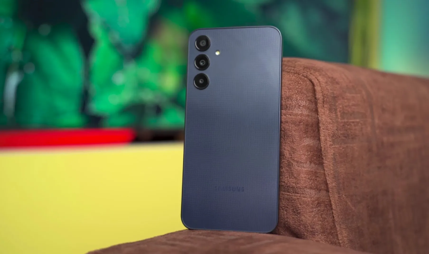 Этот Samsung Galaxy — настоящий бюджетный хит. Мы знаем, где его забрать с максимальной выгодой