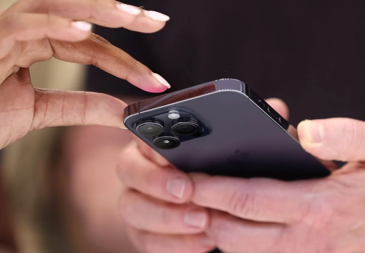 Поймали лучшую цену на iPhone 15 Pro. Так дешево флагман никогда не отдавали