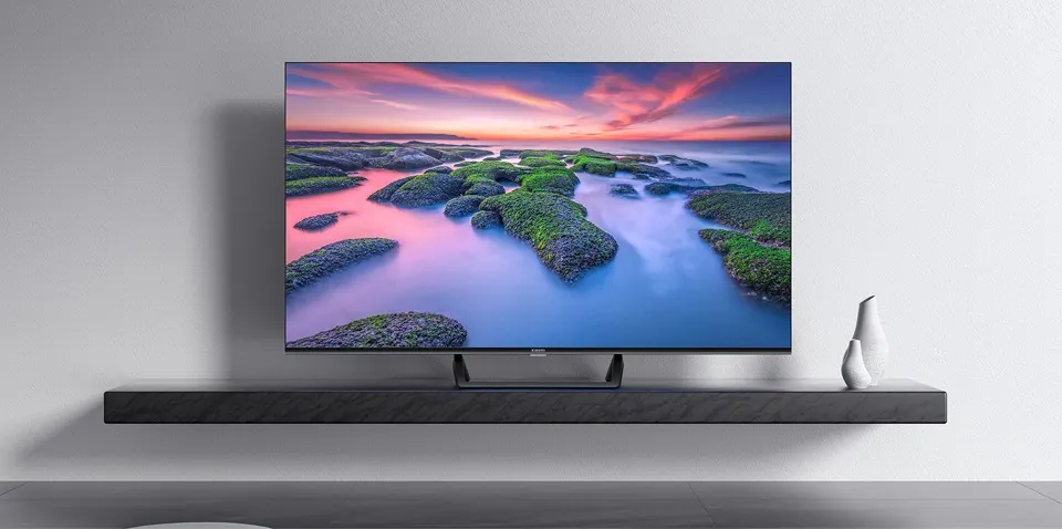 Хитовый телевизор Xiaomi рухнул в цене. Он идеально подойдет для кухни или дачи 