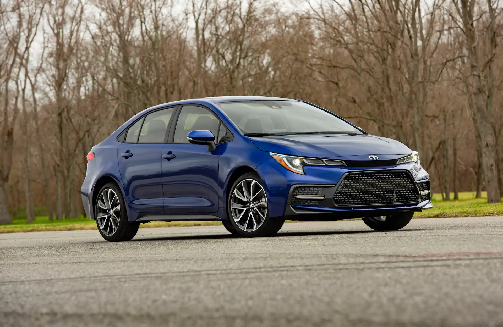 Toyota Corolla вернулась в Россию. Прайс на японский автомобиль довольно здравый