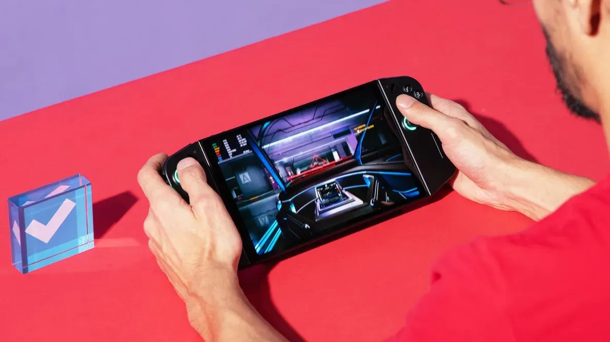 5 лучших портативных игровых консолей. От хитовой Anbernic до универсальной Lenovo