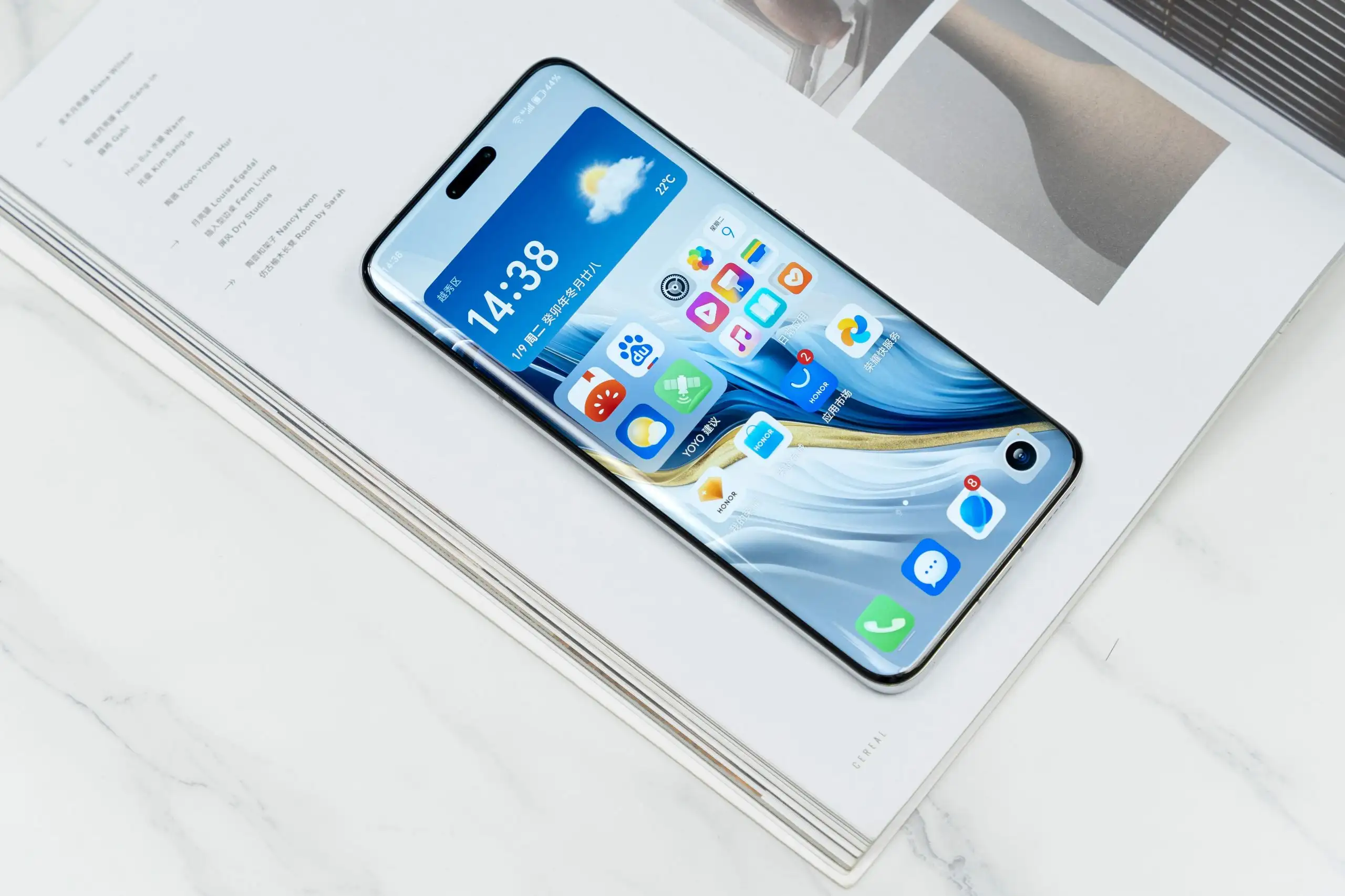 5 самых недооцененных флагманов на рынке. От стильного Nothing до камерофона Honor