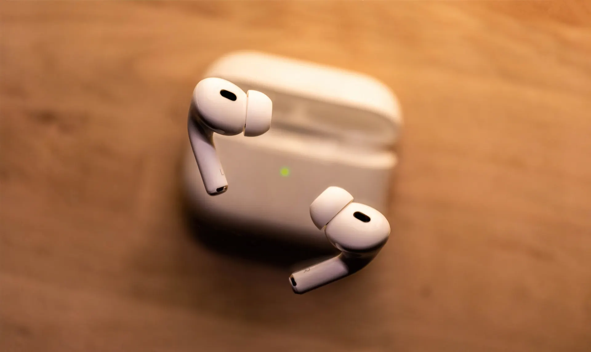 Эталонные AirPods буквально рухнули в цене. Теперь их точно стоит брать