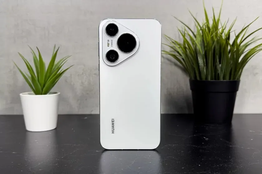 «Айфон курит в сторонке». Свежий фотофлагман Huawei подешевел на Маркете