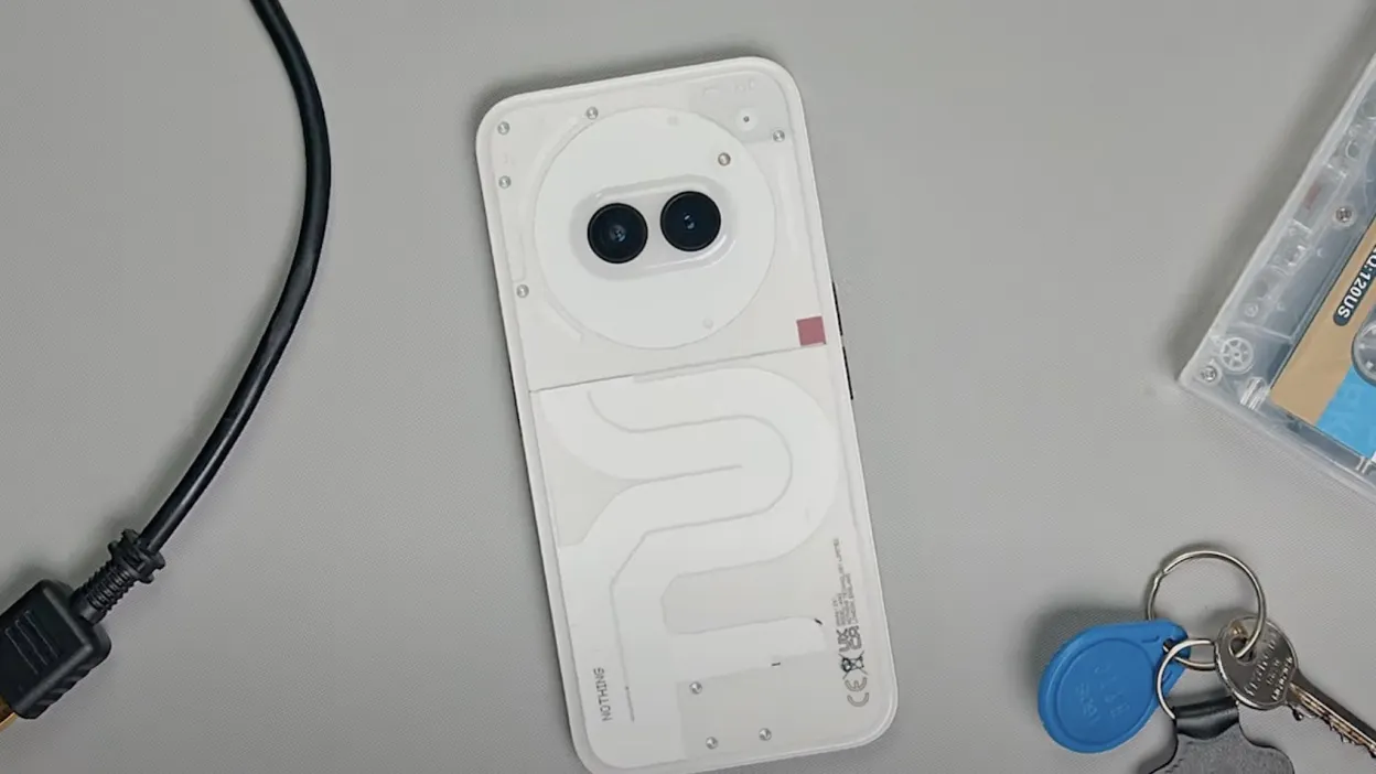 Перешел с iPhone на Nothing Phone (2a). Какие плюсы и минусы?