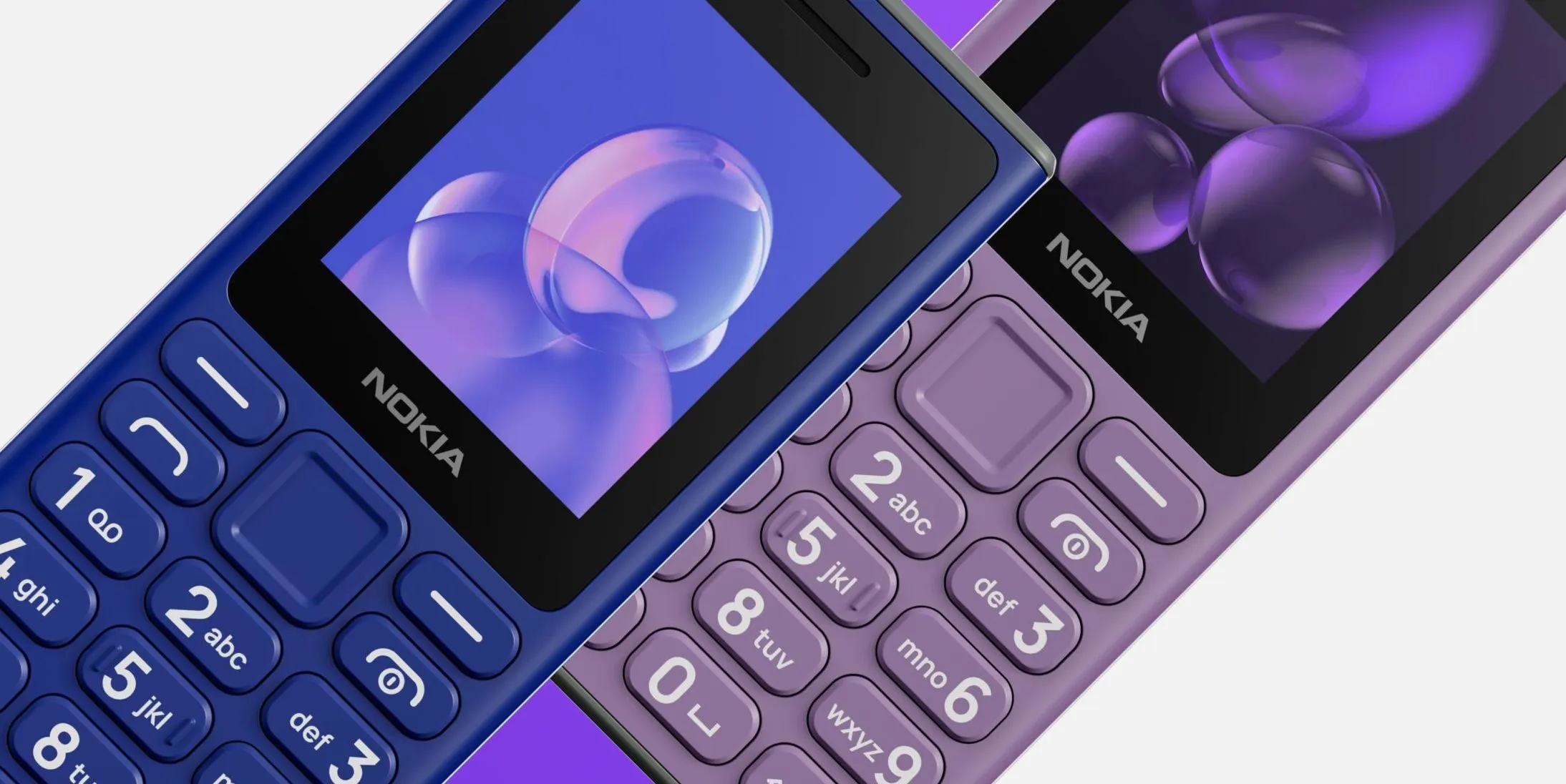 Nokia 105 – новый кнопочный телефон. У него большая батарейка, комплектные наушники и влагозащита