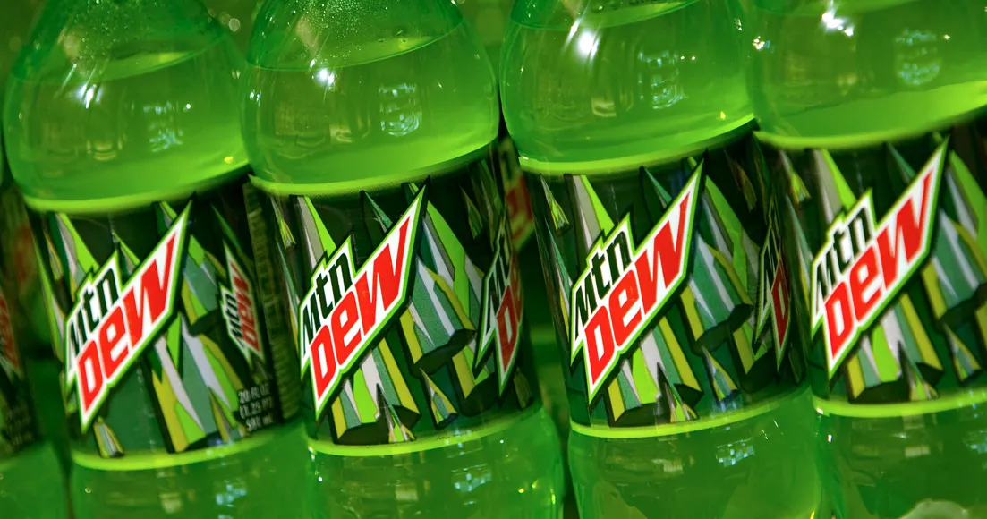 Попробовал разные вкусы Mountain Dew из США c Wildberries. Стоит ли их брать?