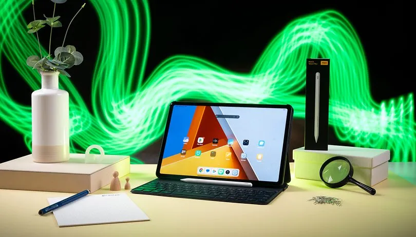 Свежий планшет Xiaomi Poco сливают со скидкой. Он с легкостью тянет любые игры и шикарно держит заряд