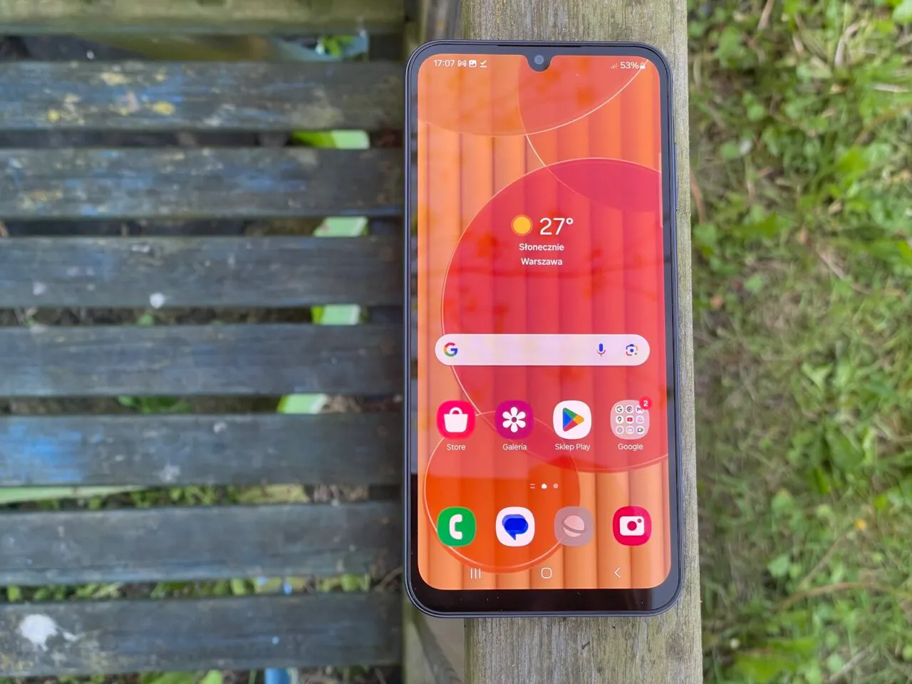 Главный бюджетник Samsung радикально подешевел. У него 120-герцовый экран, крутые камеры и оптимальный чип