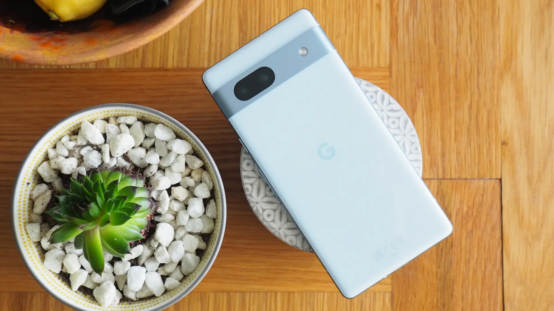 Этот Google Pixel — самый выгодный камерофон на рынке. У него почти нет недостатков