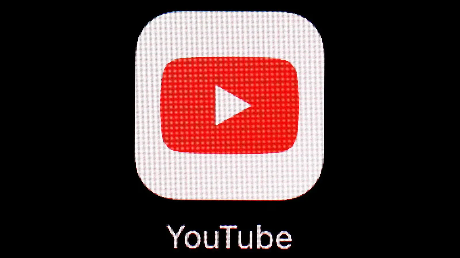В России замедлился YouTube: что известно