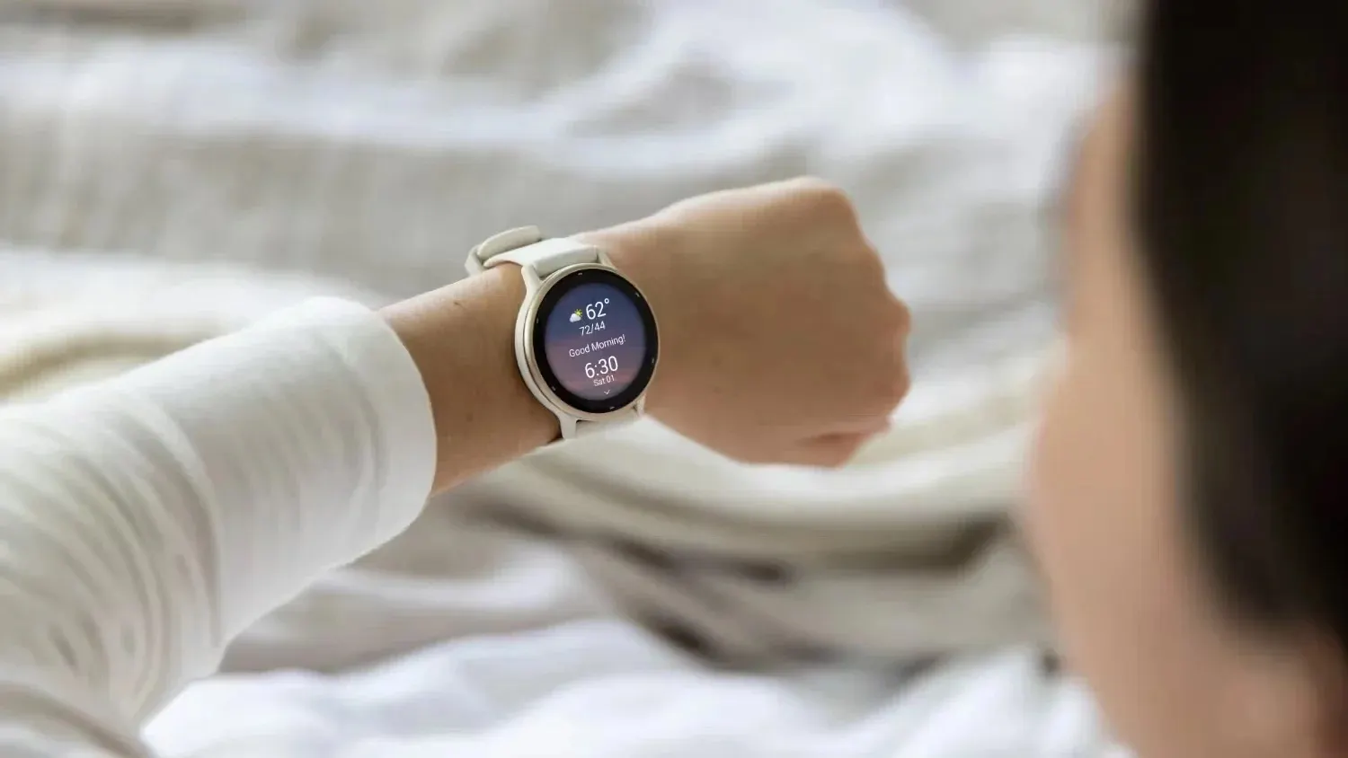 Стильные и лёгкие смарт-часы Garmin сливают по минимальной цене. Это идеальный компаньон для любителей спорта
