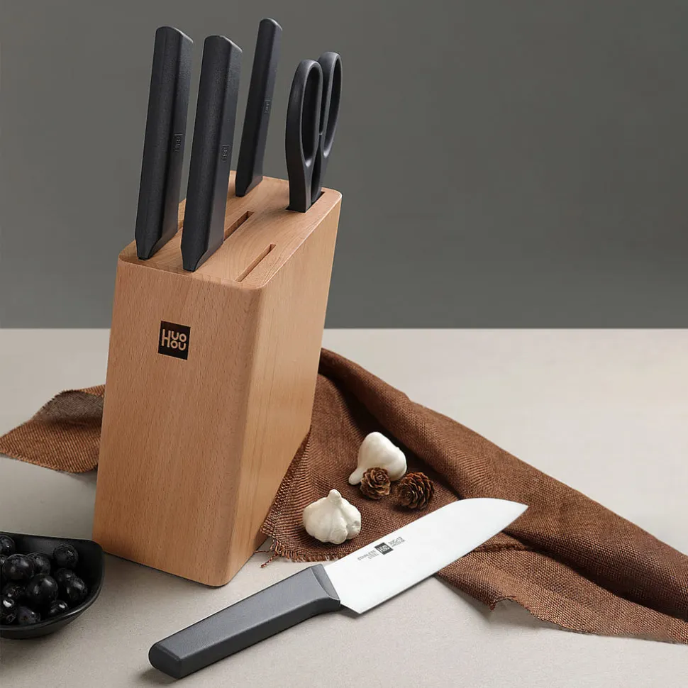 Шикарный набор ножей Xiaomi сливают за копейки. В нём есть всё, что должно быть на каждой кухне
