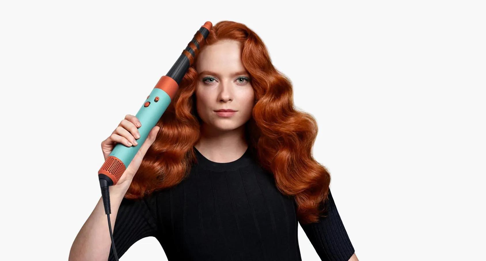 Dyson выпустила умный фен-стайлер. Устройство теперь работает с приложением – зачем?