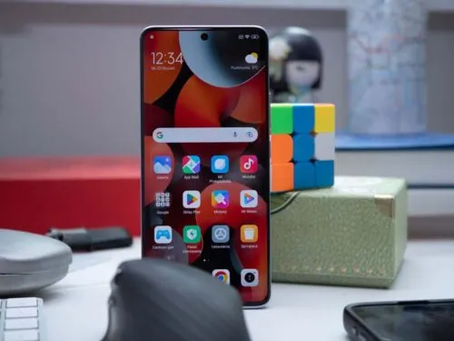 «Камера лучше, чем у айфоновских хвастунов в моём окружении». Топовый Xiaomi Redmi сливают за бесценок