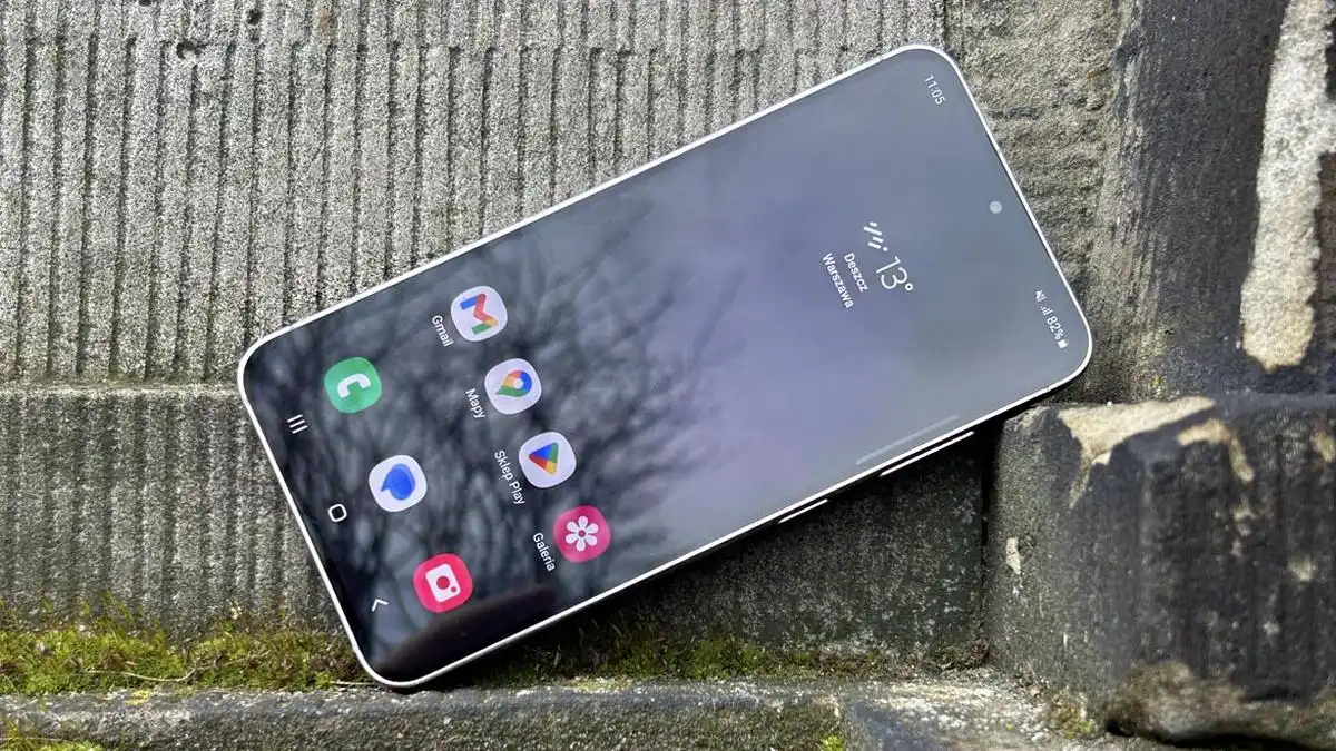 «Оправдал все ожидания». Легендарный компакт Samsung обесценился на Маркете