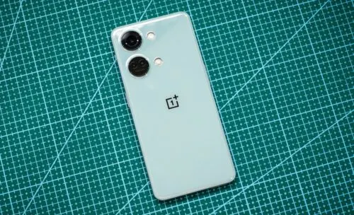 «Даже шустрее айфона». Монстр производительности OnePlus рухнул в цене