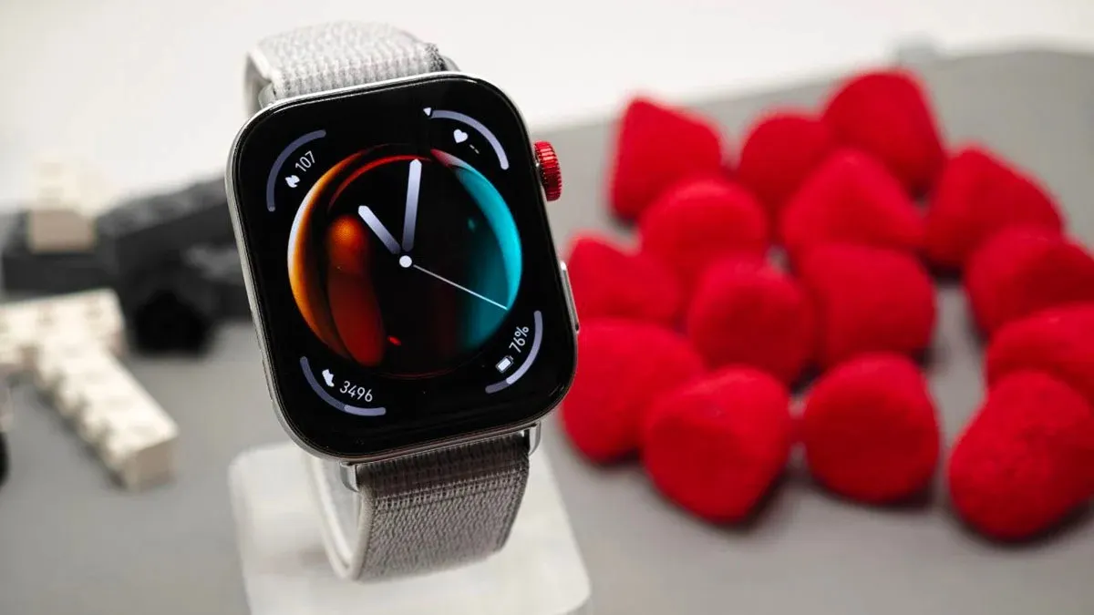 Стильные и лёгкие смарт-часы Huawei рекордно подешевели в России. Они круче Apple Watch, но стоят ощутимо дешевле
