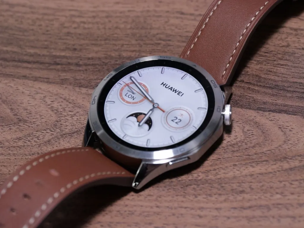 «Крутые часики». Премиальные Huawei Watch GT4 сливают за копейки